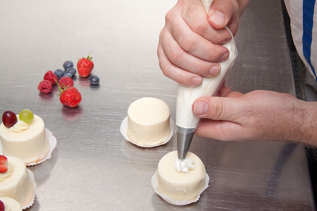 preparando dolci